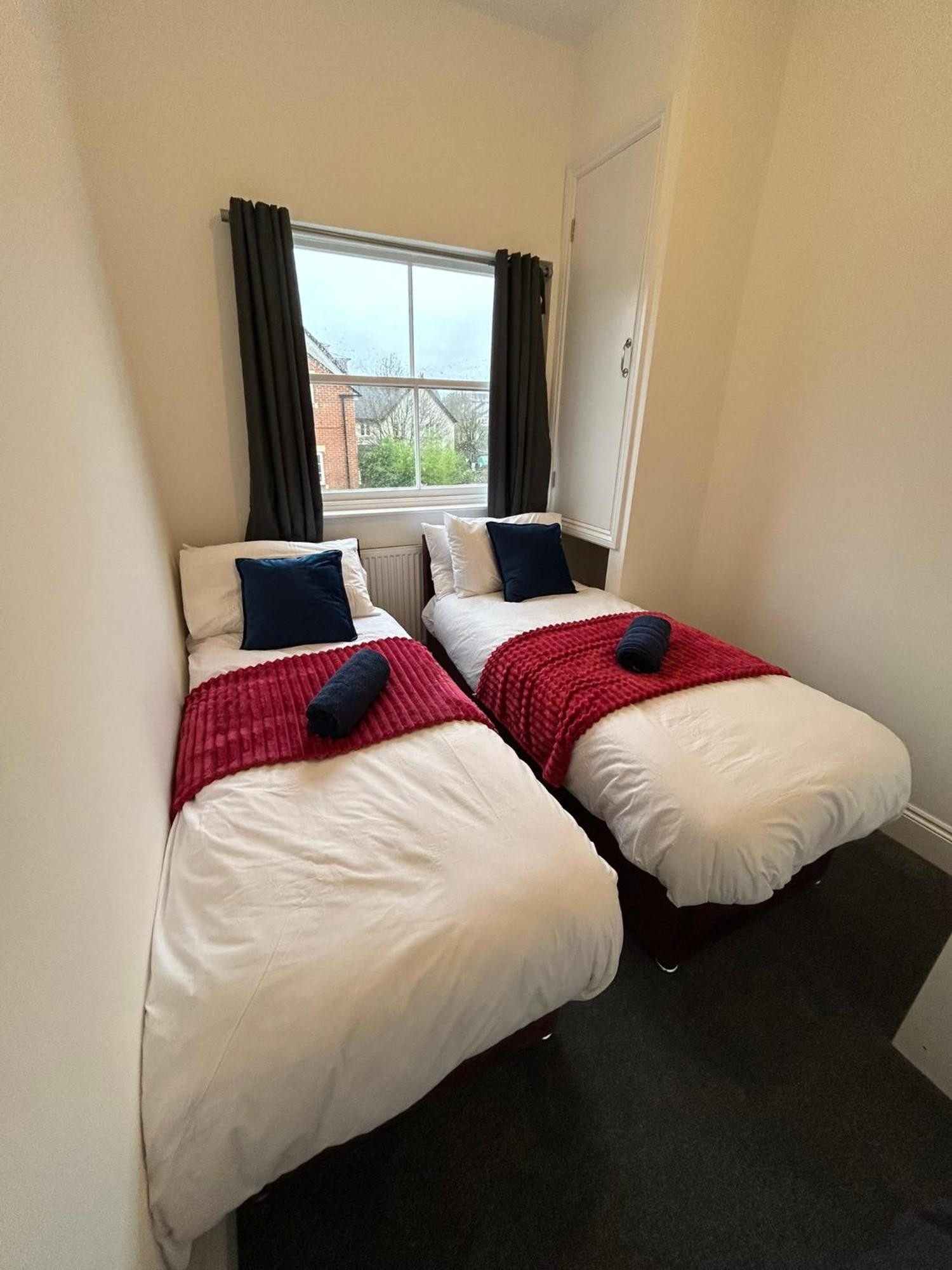 Brand New Modern Apartments Steps From Gloucester Quays Luaran gambar